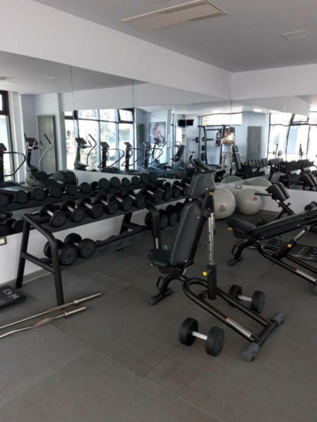 Luxury Suite Alezzi Beach Apartment Piscina Incalzita Sauna Jacuzzi Parking Năvodari Zewnętrze zdjęcie